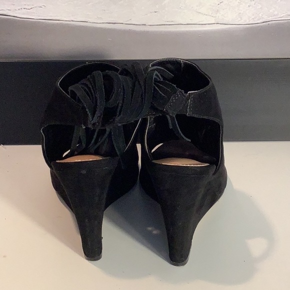 Express Black Faux Suede Wedge Heel Open Toe Fringe Boho Shoe Bootie Sz 9 - Picture 8 of 12